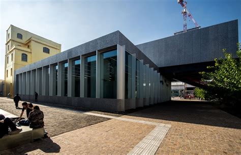 edificio prada sesto fiorentino|fondazione prada oggi.